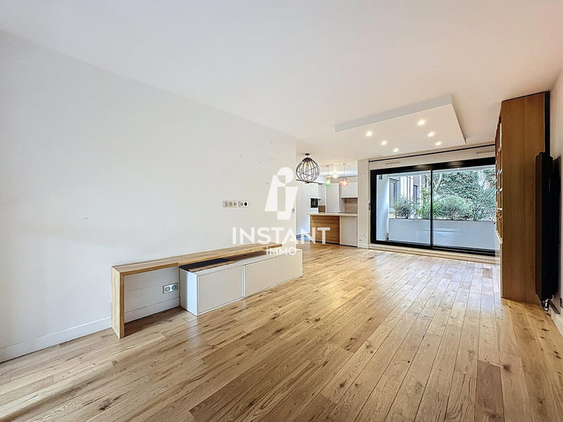 Appartement - 90 m² - 5 pièces