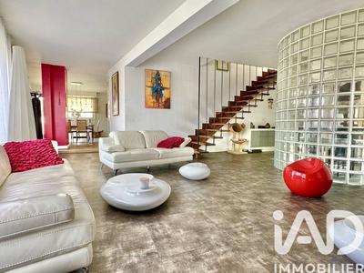 Appartement - 163 m² - 7 pièces