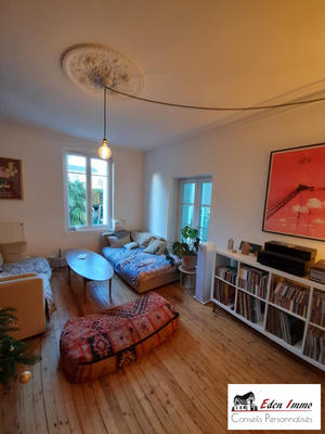 Maison - 256 m² - 10 pièces