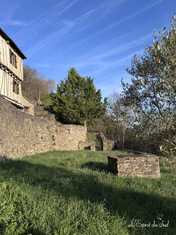 Maison ancienne - 170 m² - 6 pièces