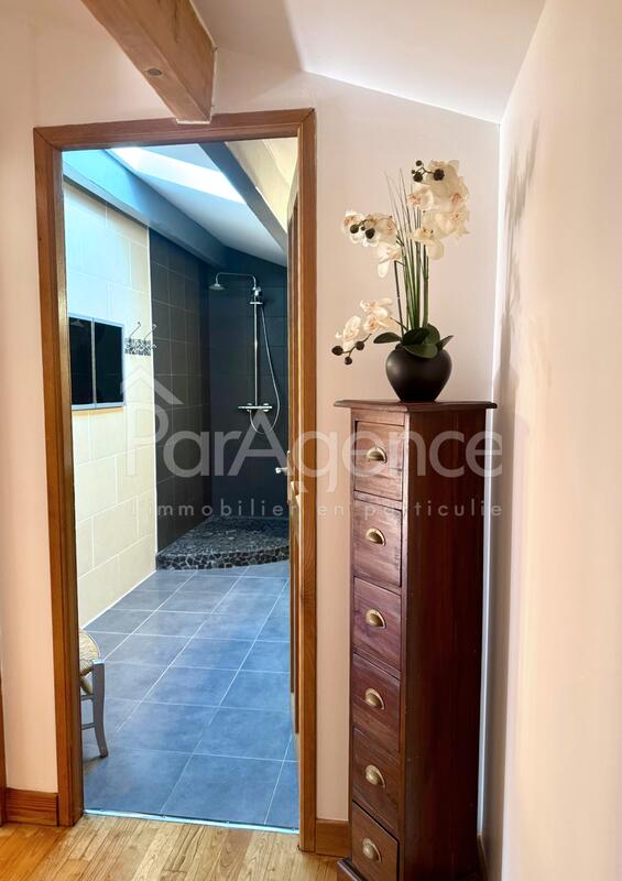 Maison - 189 m² - 6 pièces