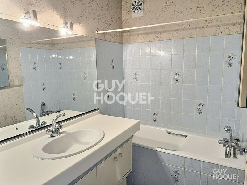 Appartement - 75 m² - 4 pièces