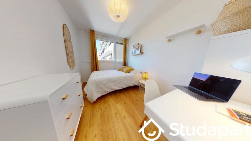 Chambre - 12 m² - 1 pièce