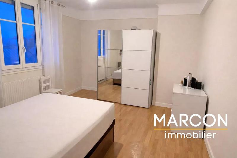 Appartement - 82 m² - 3 pièces
