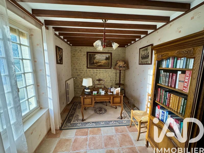 Maison - 216 m² - 7 pièces