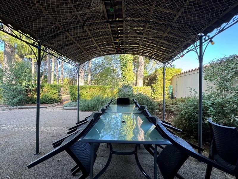 Maison - 537 m² - 22 pièces