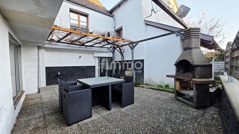 Maison - 200 m² - 7 pièces