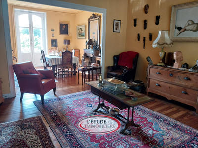 Maison - 151 m² - 7 pièces