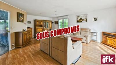 Maison - 96 m² - 4 pièces