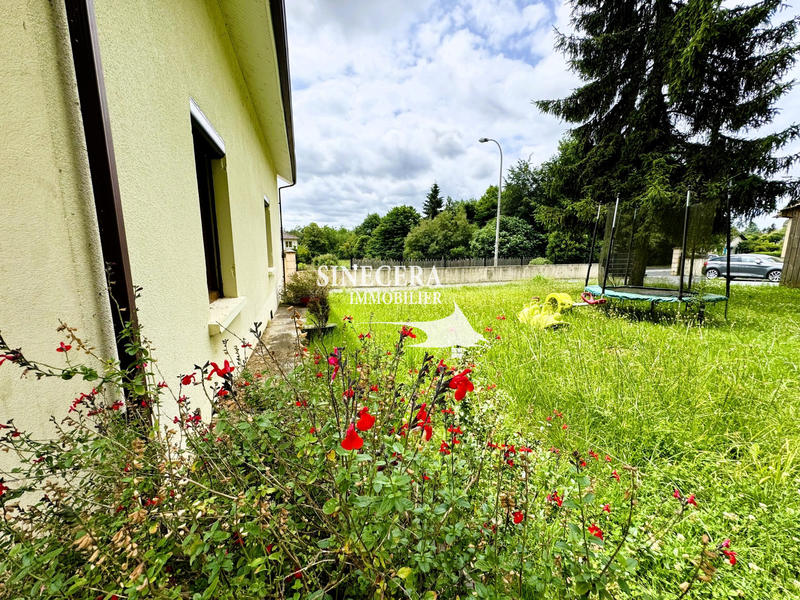 Maison - 243 m² - 10 pièces