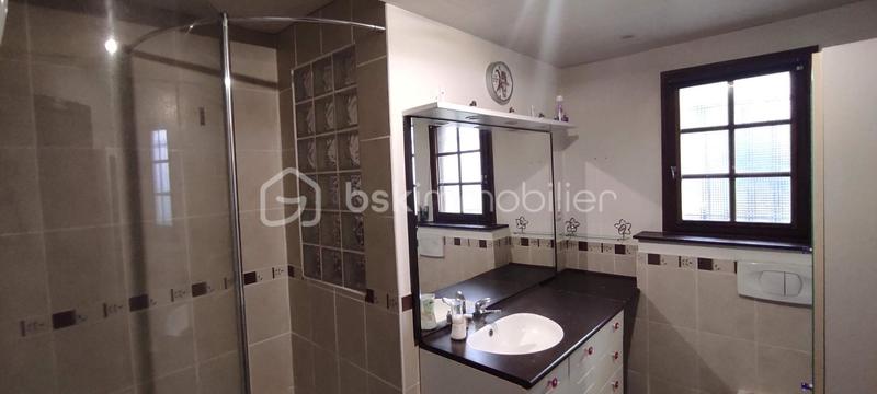 Maison traditionnelle - 120 m² - 5 pièces