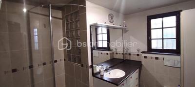 Maison traditionnelle - 120 m² - 5 pièces