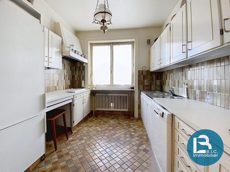 Appartement - 145 m² - 5 pièces