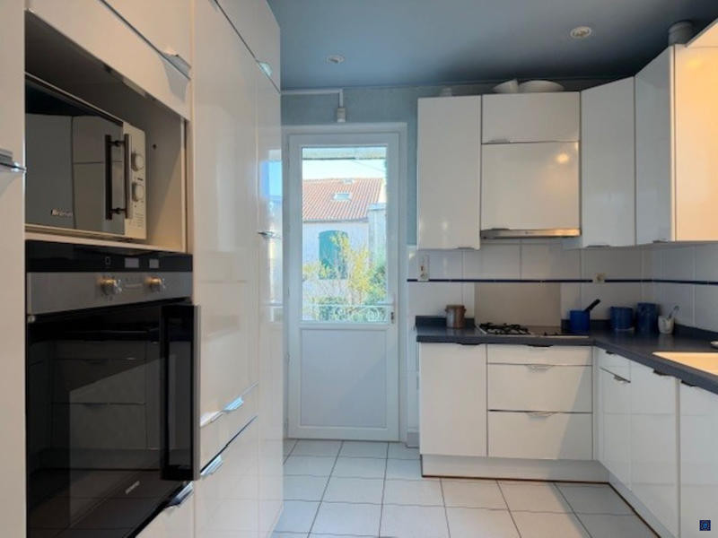 Maison - 210 m² - 8 pièces