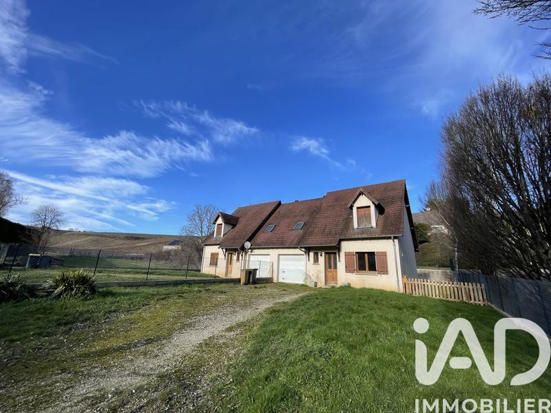Maison de village - 90 m² - 5 pièces