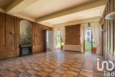 Maison - 650 m² - 15 pièces