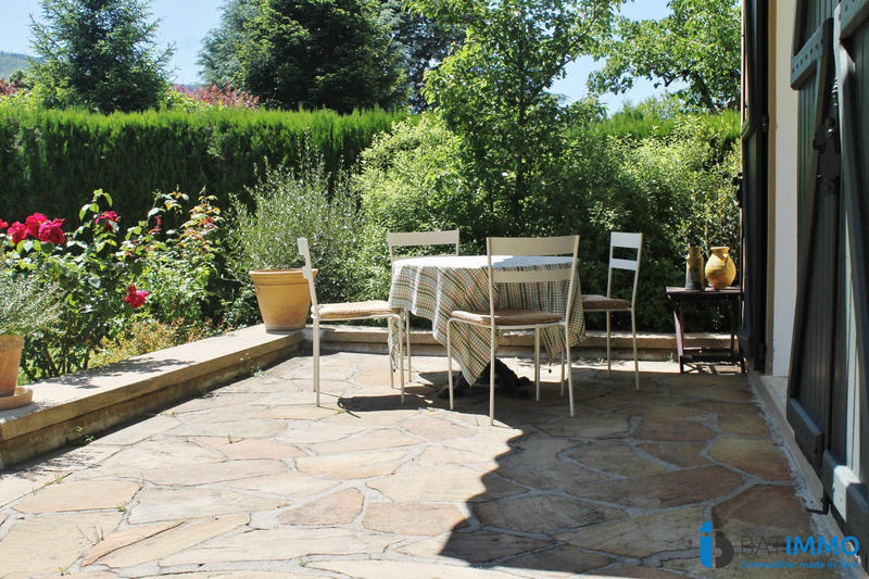 Maison - 265 m² - 7 pièces