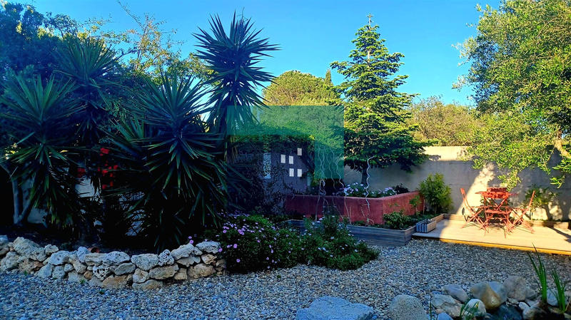 Villa - 256 m² - 4 pièces