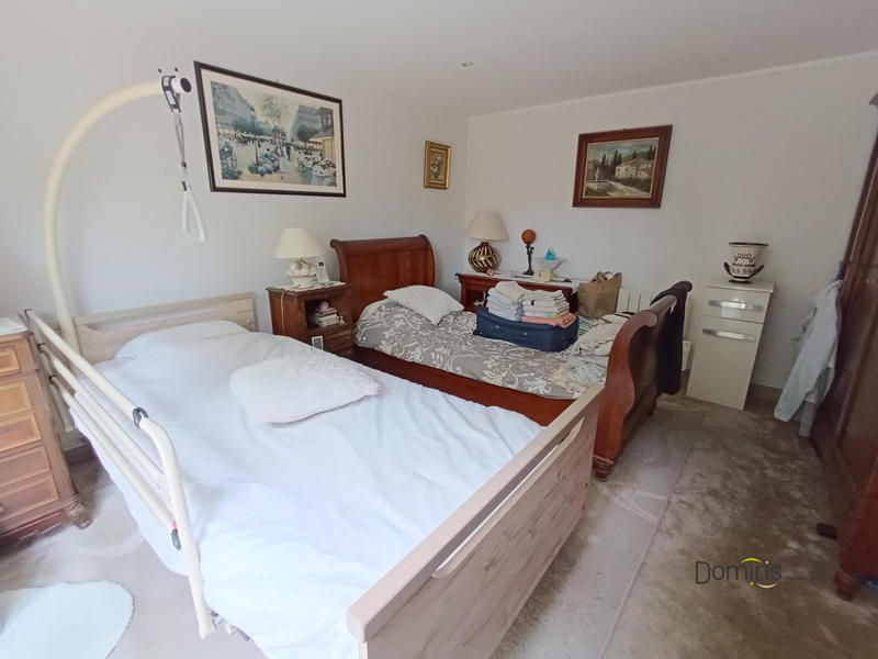 Maison - 182 m² - 7 pièces