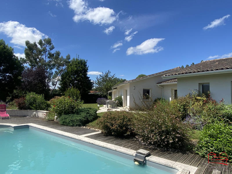 Maison - 145 m² - 6 pièces