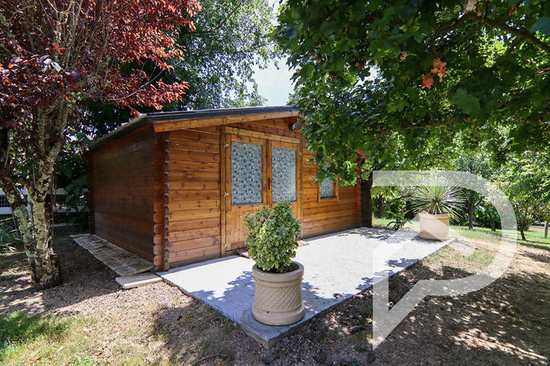 Maison - 208 m² - 7 pièces