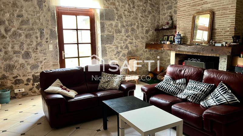 Maison - 385 m² - 10 pièces