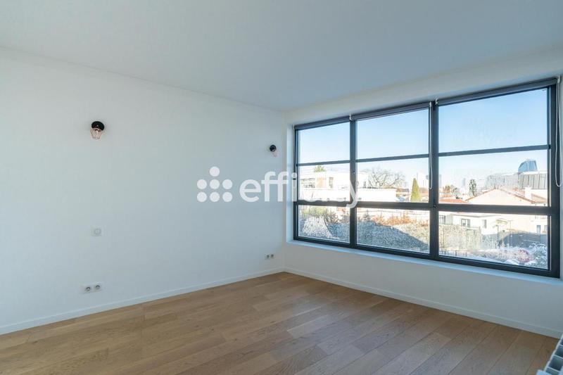 Appartement - 110 m² - 4 pièces