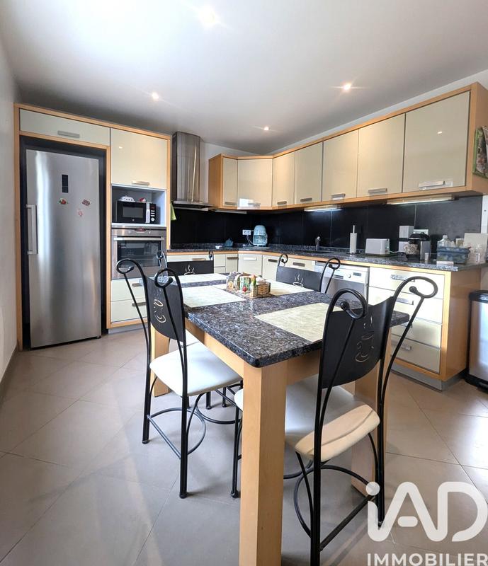 Maison - 108 m² - 5 pièces