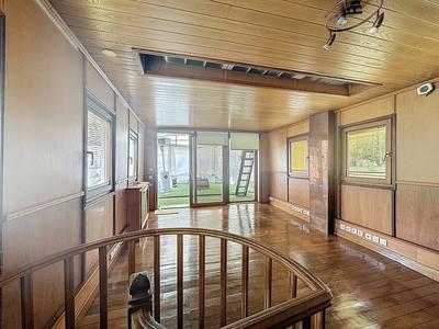 Local d'activités - 200 m²