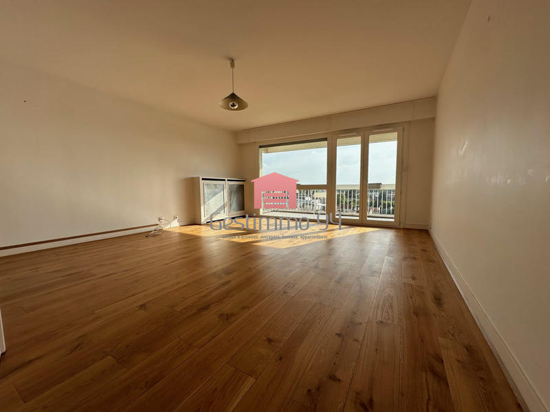 Appartement - 100 m² - 4 pièces