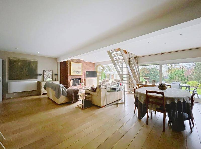 Maison - 156 m² - 6 pièces