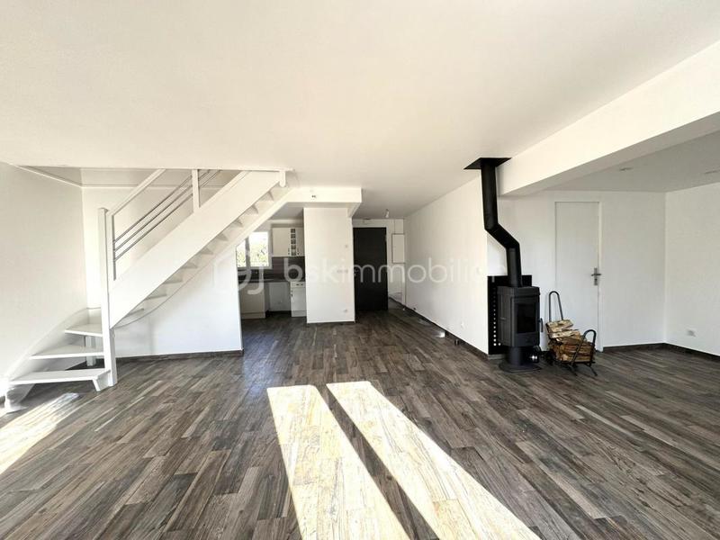 Maison - 94 m² - 5 pièces