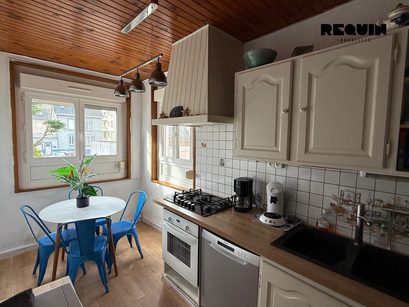 Maison - 106 m² - 6 pièces