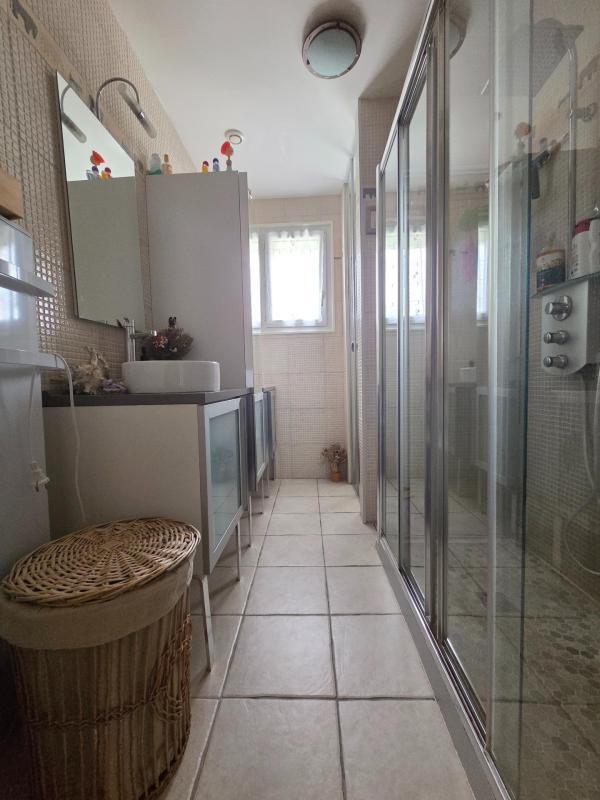 Maison - 104 m² - 4 pièces