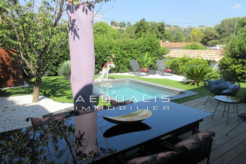 Maison - 104 m² - 4 pièces