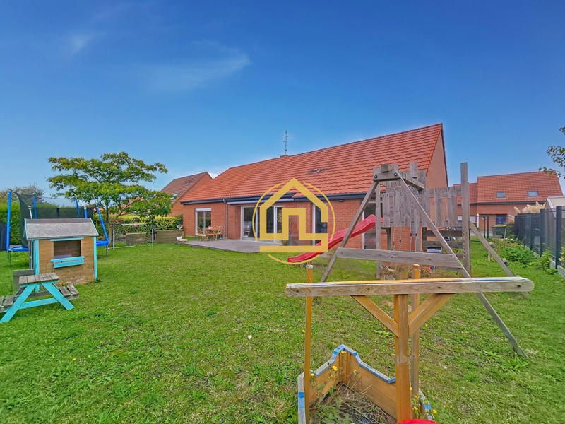 Maison - 151 m² - 4 pièces