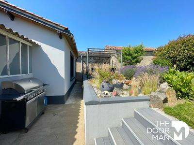 Maison - 180 m² - 4 pièces