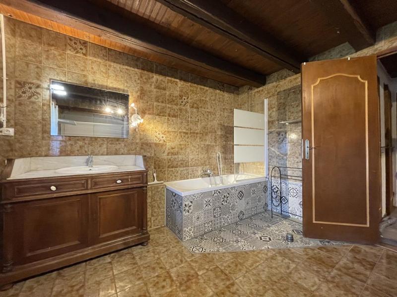 Maison de village - 126 m² - 4 pièces