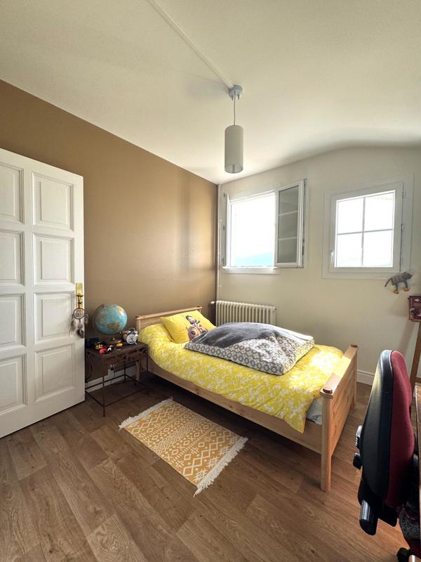 Maison - 182 m² - 7 pièces