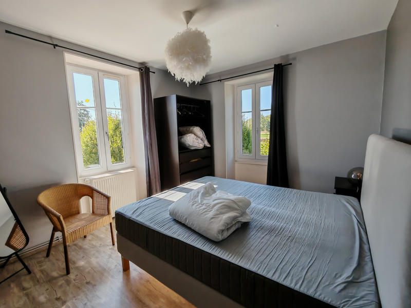 Maison - 250 m² - 8 pièces