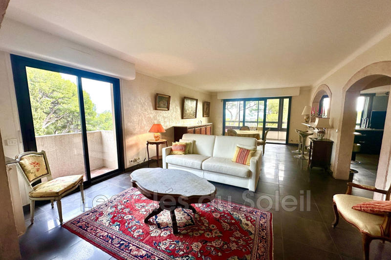 Appartement - 84 m² - 4 pièces