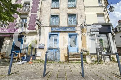 Maison ancienne - 205 m² - 7 pièces