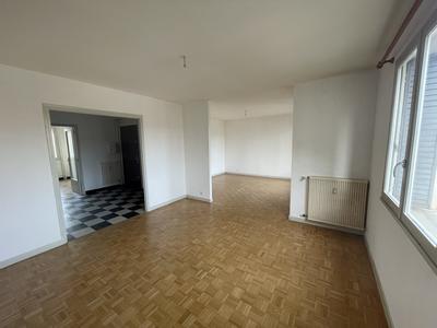Appartement - 97 m² - 5 pièces