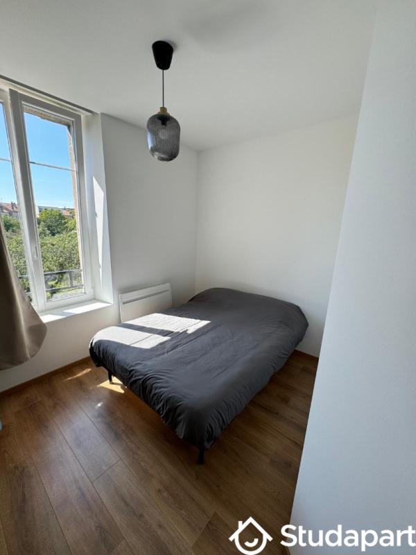 Chambre - 12 m² - 1 pièce