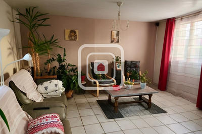 Maison - 140 m² - 6 pièces