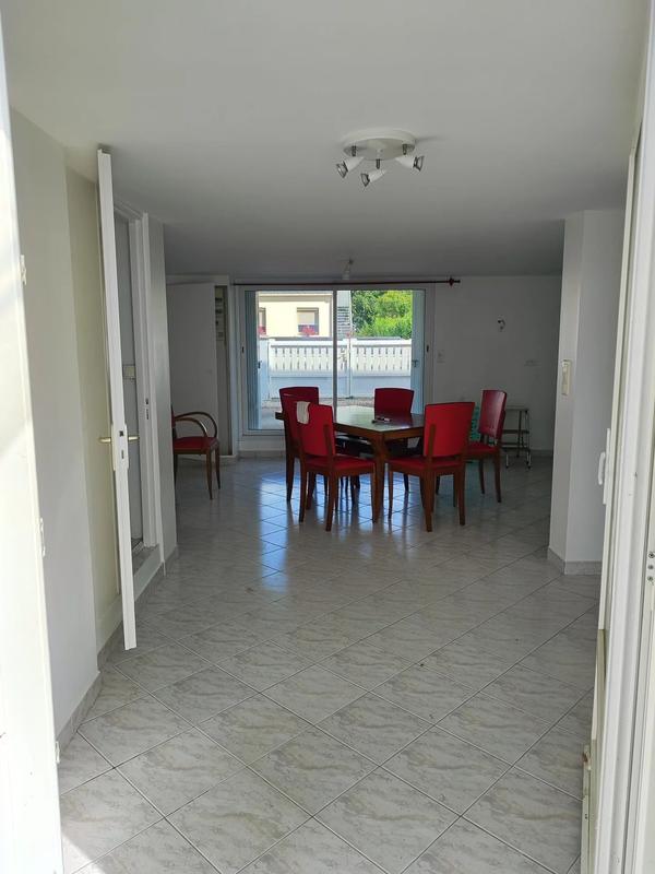 Maison traditionnelle - 123 m² - 6 pièces