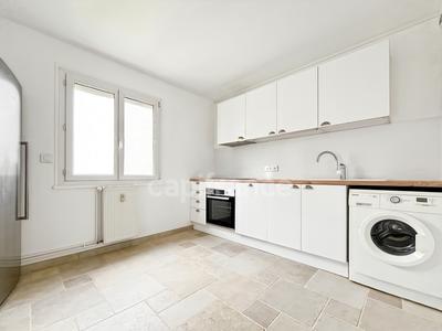 Appartement - 79 m² - 4 pièces