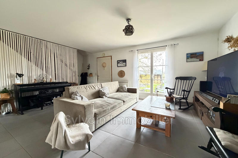 Maison - 99 m² - 4 pièces