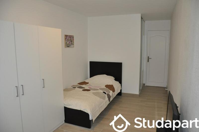 Chambre - 9 m² - 1 pièce