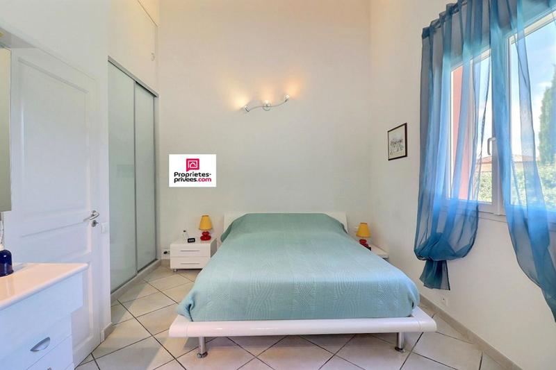 Maison - 137 m² - 5 pièces